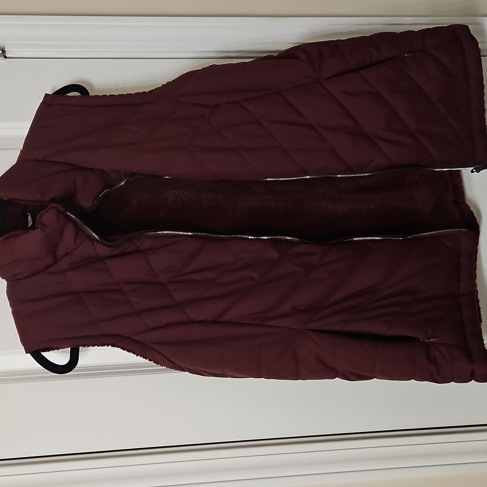 Free Country Women's Quilted Vest - Deep Burgundy